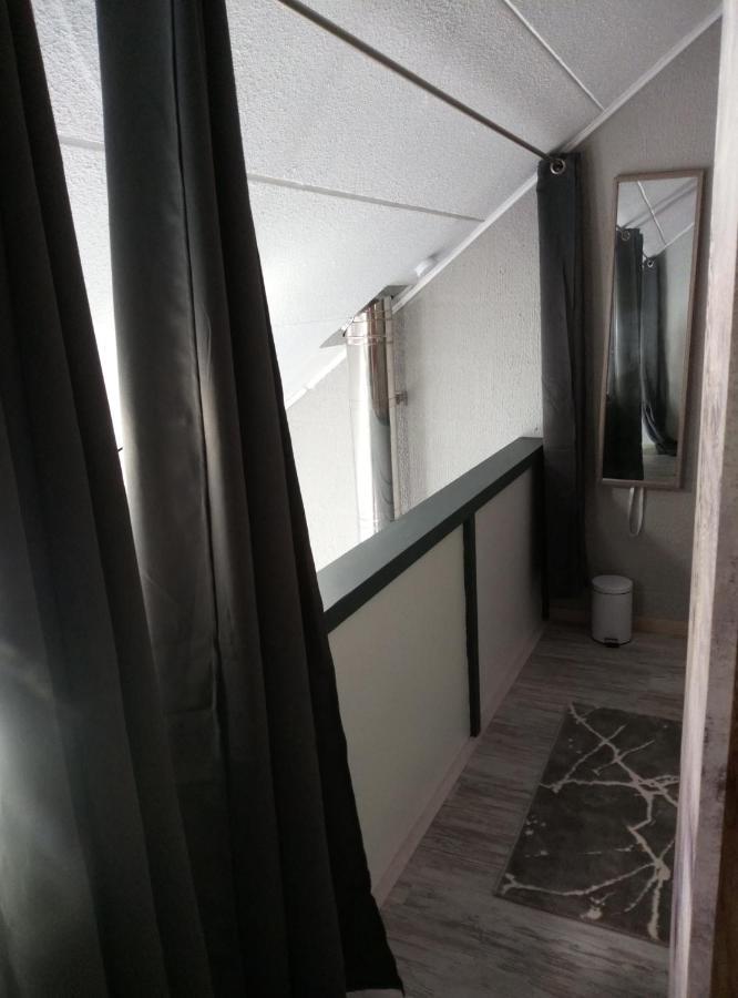 Cocon Douillet Avec Chaleur Ambiante Du Poele A Pellets Villa Hastiere-par-dela Luaran gambar