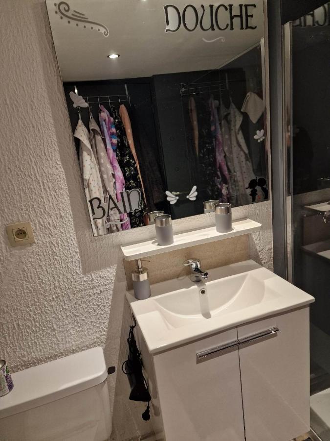 Cocon Douillet Avec Chaleur Ambiante Du Poele A Pellets Villa Hastiere-par-dela Luaran gambar