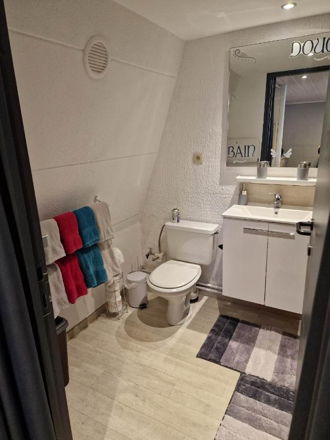 Cocon Douillet Avec Chaleur Ambiante Du Poele A Pellets Villa Hastiere-par-dela Luaran gambar